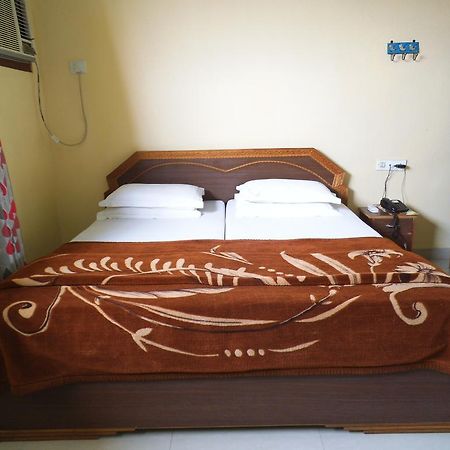 City Centre Hotel Agartala Esterno foto